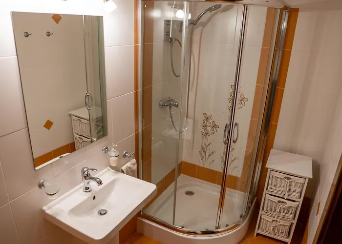 Zrub Raj Guest house